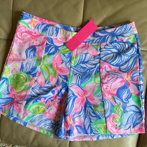 Lilly Pulitzer, size 4, Ariana Stretch Shorts, NWT